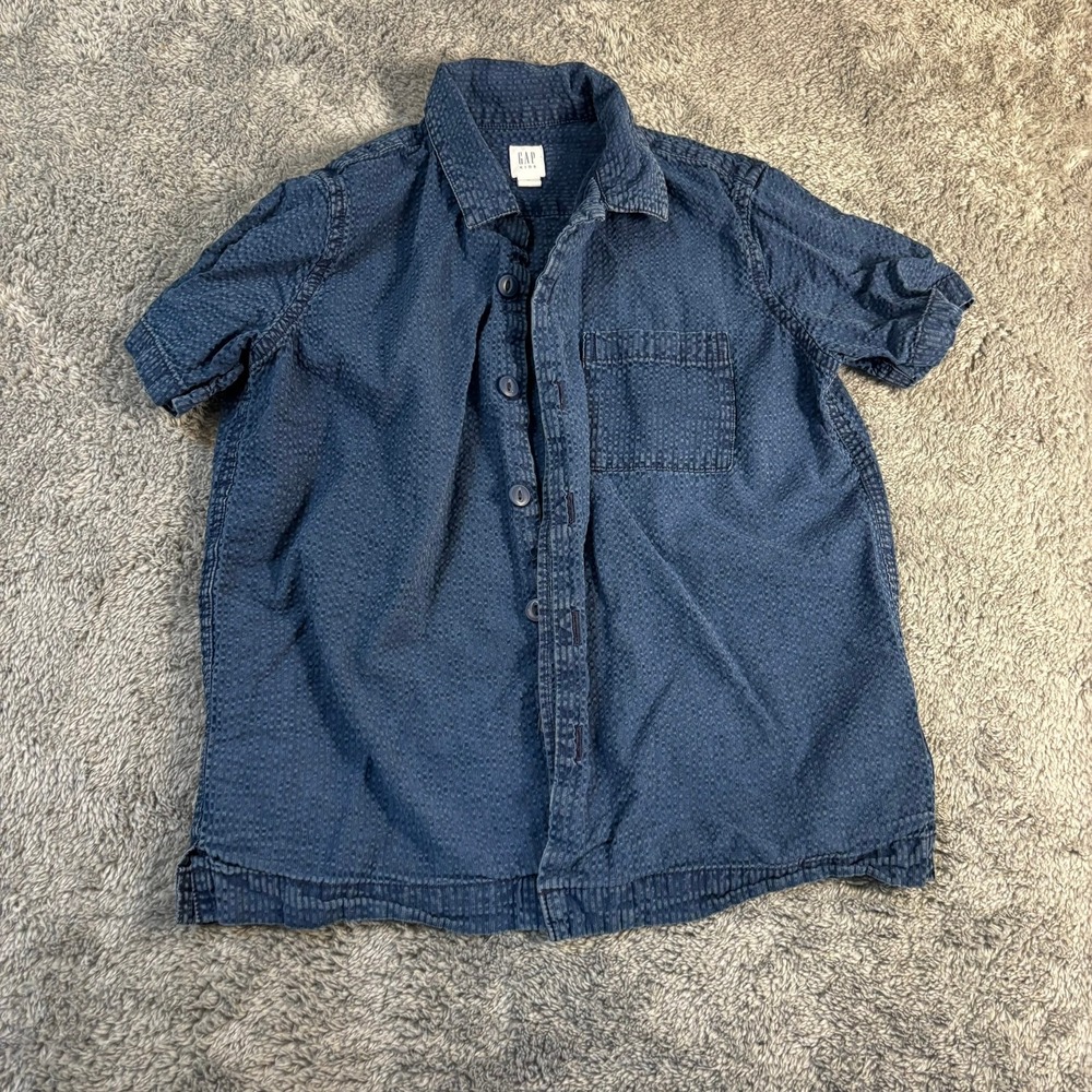 Gap Kids Boys Navy Blue Textured Short Sleeve Button Down Shirt Size S 6-7